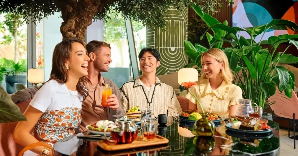 moonlight market at plaza dubai