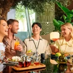 moonlight market at plaza dubai